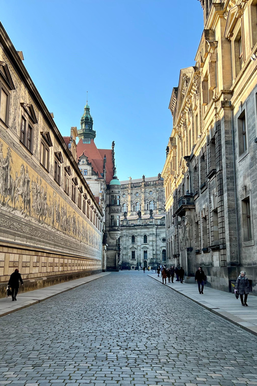 Dresden Old Town - Guided Walking Tour in English - Semperoper and Dresden’s artistic identity