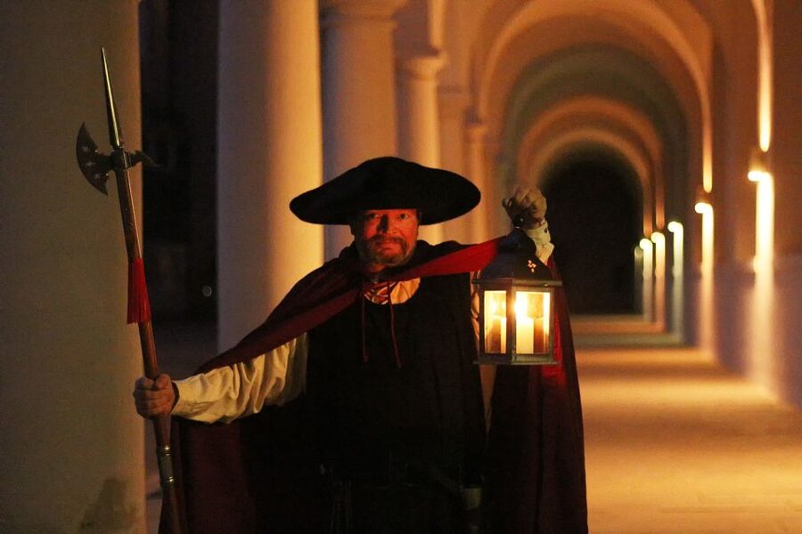 Dresden: Walking Tour with a Night Watchman including a Meal - My take on the whole experience
