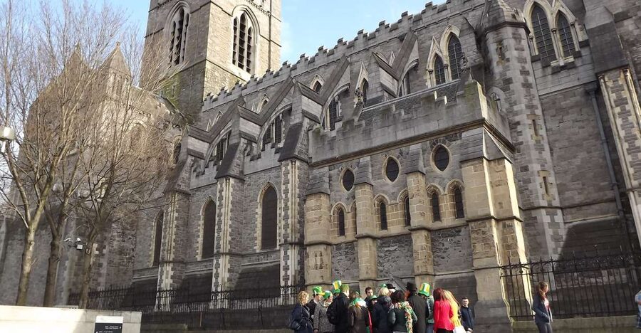 Dublin: Highlights and Hidden Corners Walking Tour - Key points at a glance