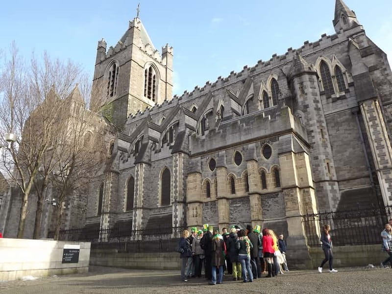Dublin: Sightseeing Walking Tour in German - Key points to know before booking