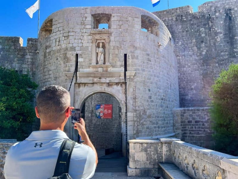 Dubrovnik: City Walls, Old Town Walking Tour & Adriatic View - What the $27 price really buys you