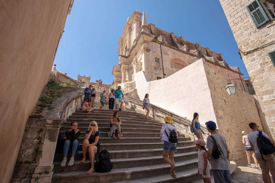 Dubrovnik: History and Game of Thrones Walking Tour - Should you book the Dubrovnik history and Game of Thrones walk?