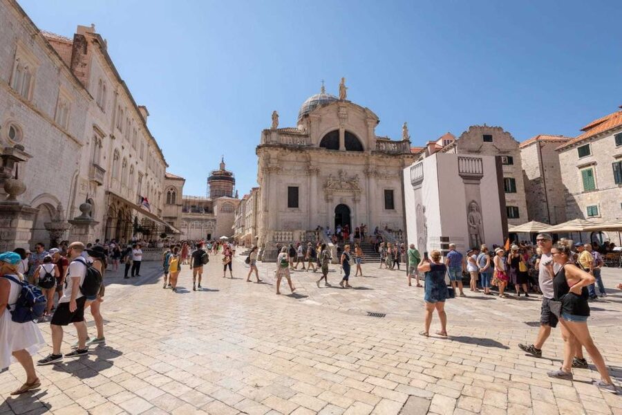 Dubrovnik: History and Game of Thrones Walking Tour - Stradun, the Franciscan Monastery, and the Onofrio Fountain