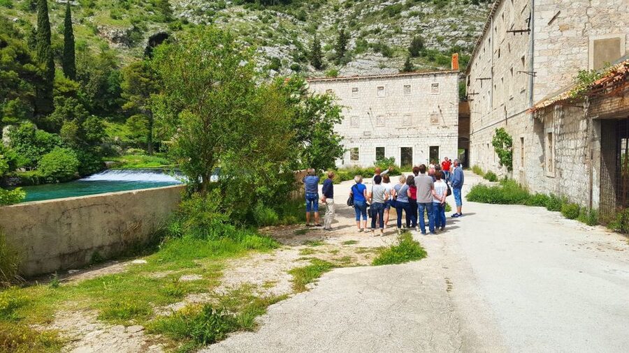 Dubrovnik: Panoramic Ride and Old Town Guided Walking Tour - Key points at a glance