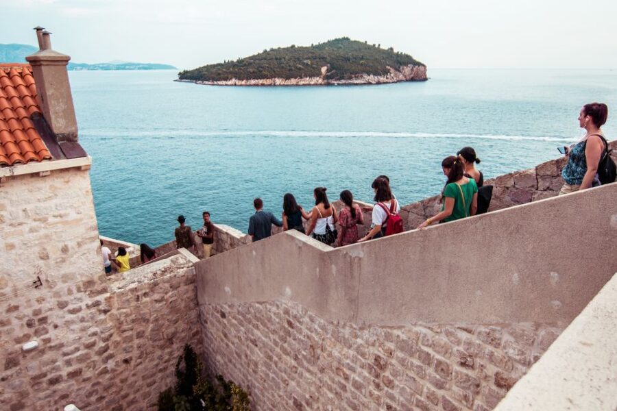 Dubrovnik: Walls and Wars Walking Tour - Why Dubrovnik’s walls are the right place to start