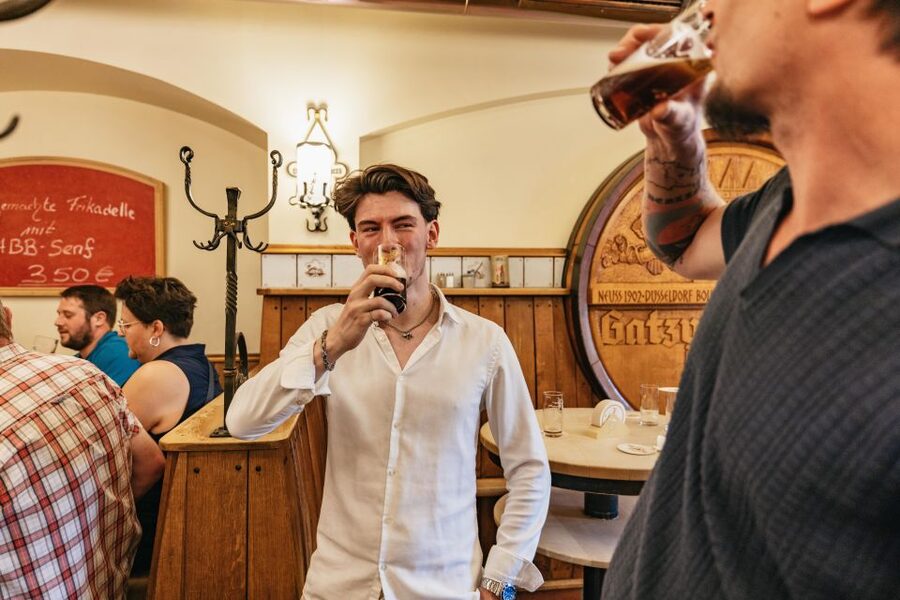 Düsseldorf: Altbier-Safari Beer Walking Tour - Key points about the Altbier Safari