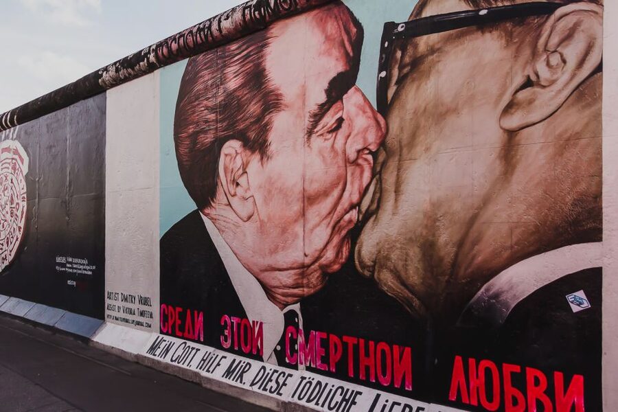 East Berlin and the Wall: Walking Tour - The East Side Gallery provides a brighter final chapter