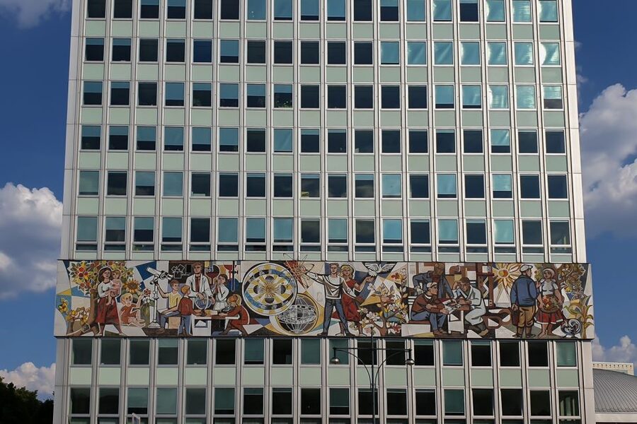 East Berlin and the Wall: Walking Tour - My call: book it for a connected Wall story
