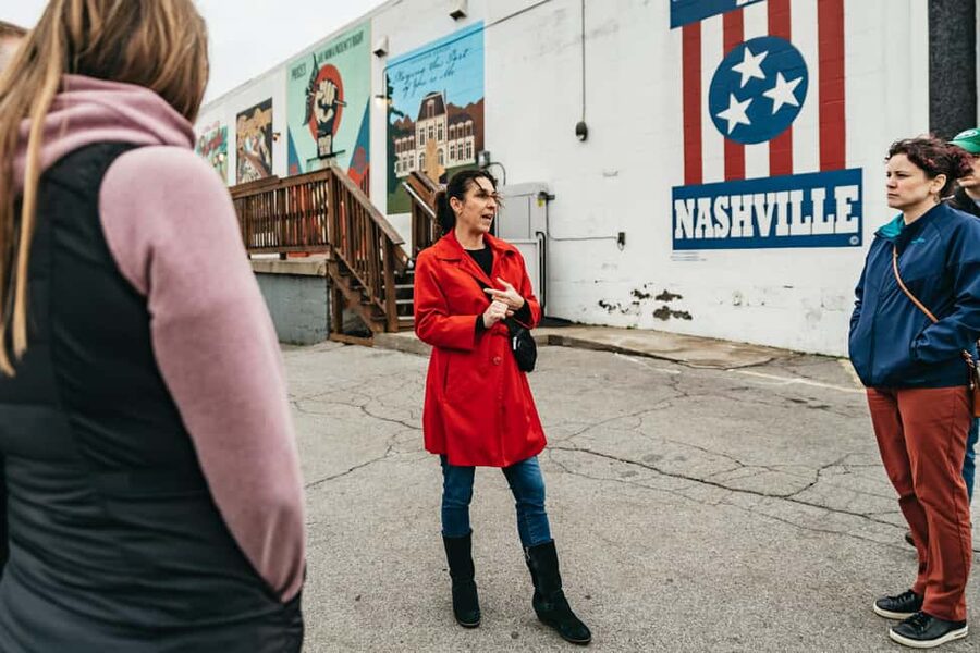 East Nashville Walking Food Tour with 5+ Tastings - Walking through East Edgefield and Five Points