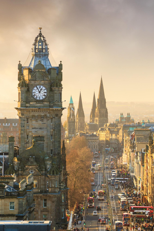 Edinburgh: City Highlights Walking Tour - Grassmarket, coffee, and the city’s rougher past