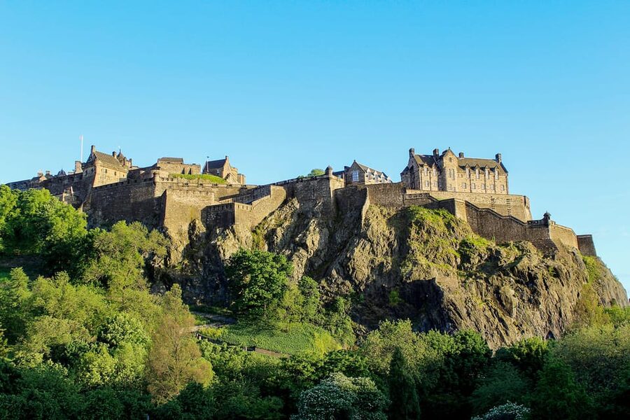 Edinburgh: City Highlights Walking Tour - Ending at the National Museum of Scotland