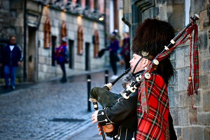 Edinburgh Food Tour with Scotch, Haggis, a Secret Dish & More - Scotch whisky with a proper first lesson