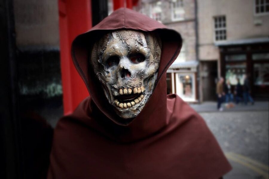 Edinburgh Ghosts & Gore Walking Tour - Key points at a glance