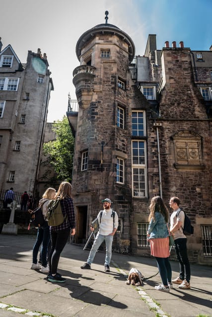 Edinburgh: Guided Harry Potter Walking Tour - Edinburgh Castle and City Chambers to finish