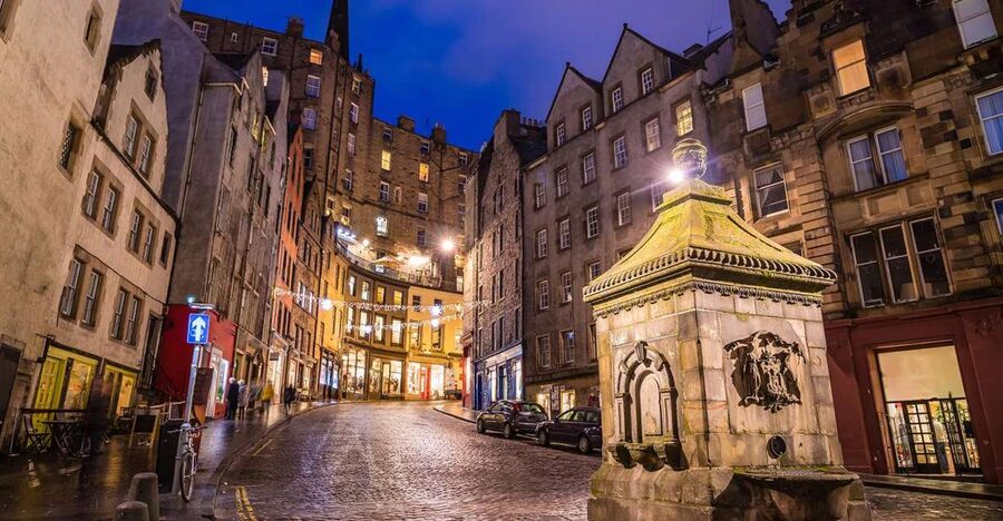Edinburgh: Harry Potter Walking Tour - Starting on the Royal Mile