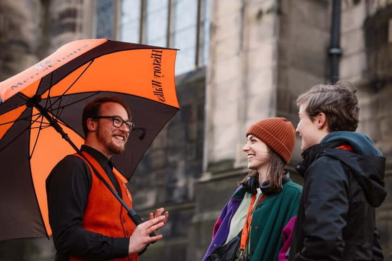 Edinburgh: Multi-Sensory Old Town Historical Walking Tour - St. Giles’ Cathedral: more than a landmark façade