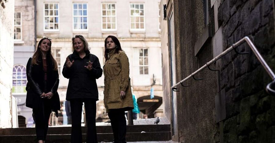 Edinburgh: Multi-Sensory Old Town Historical Walking Tour - The Royal Mile: famous street, better with context
