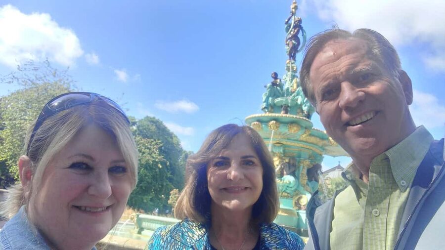 Edinburgh: Private Walking Tour with a Local - A flexible walk instead of a fixed checklist