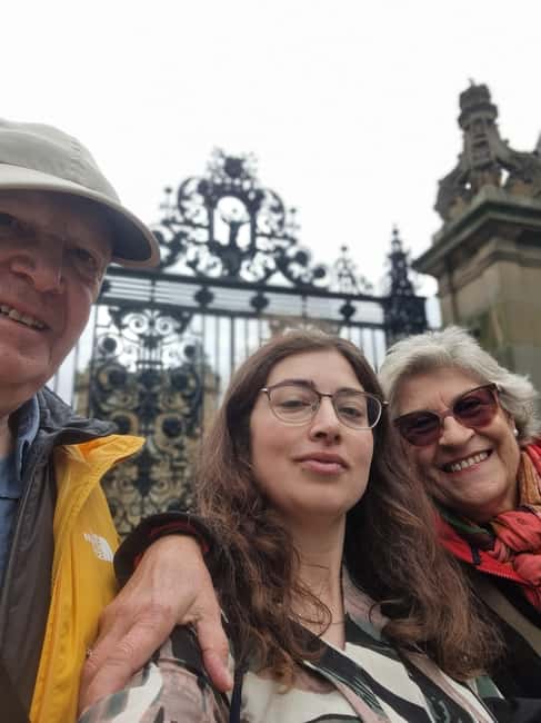 Edinburgh: Private Walking Tour with a Local - Meeting near Edinburgh’s city center