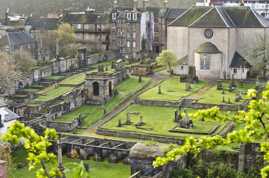 Edinburgh: The Dark Side Walking Tour - Why Edinburgh’s dark past works so well on foot