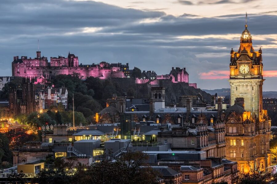 Edinburgh: The Dark Side Walking Tour - Who should book this walk?