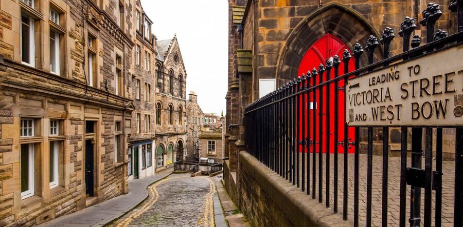 Edinburgh: Witches & Haunted History Walking Tour - How the $24 price holds up