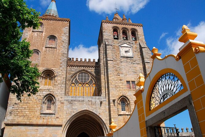 Évora: Private walking tour with tickets to main monuments - What you are really buying for $102