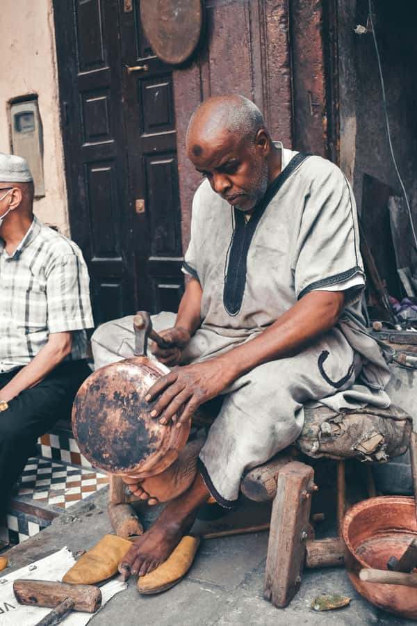 Explore Fes: Unforgettable Guided Walking Tour of the Medina - Nejjarine Fountain and craft traditions