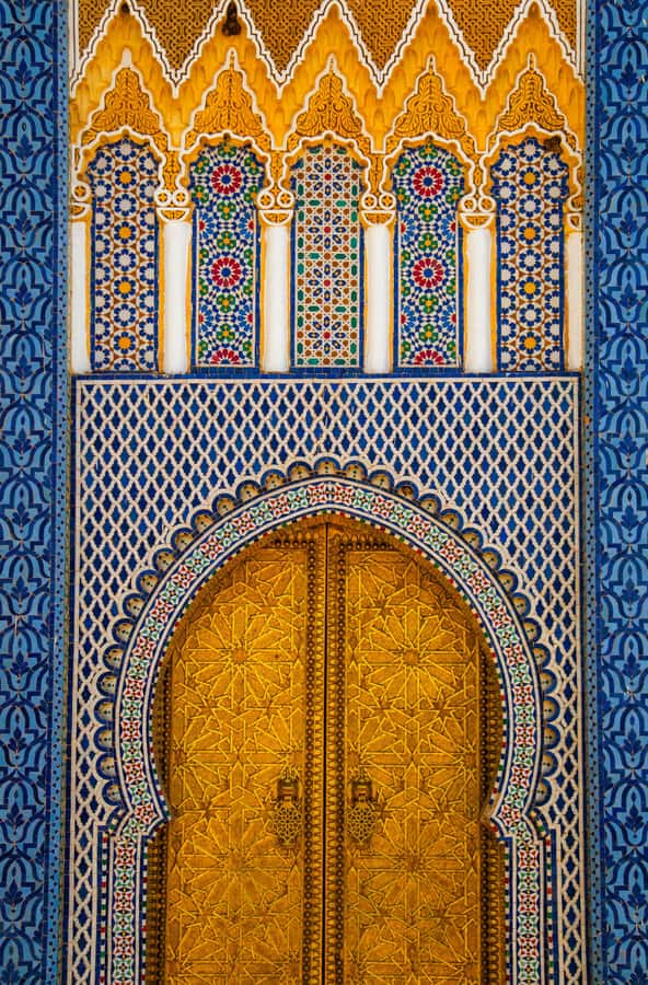 Fez: Walking Tour in the Ancient City of Fez - Artisan workshops and the old craft quarters