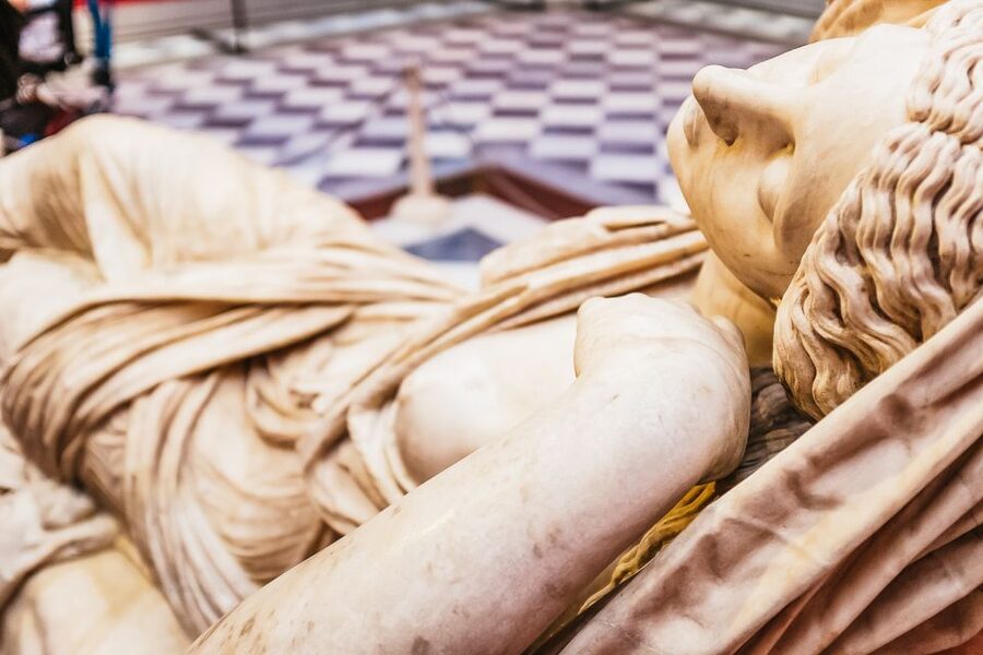 Florence: Accademia, Uffizi, and City Center Walking Tour - What the guide adds to the museums
