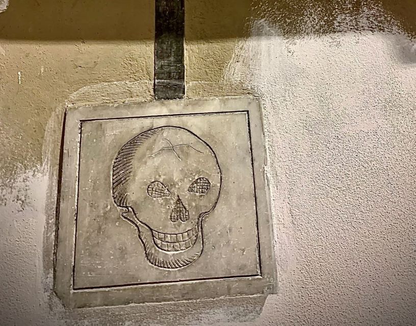 Florence: Dark Mysteries and Legends Guided Walking Tour - Key points at a glance