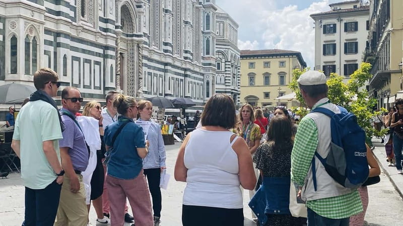Florence Duomo Square Guided Walking Tour with Entry Tickets - The first look at Santa Maria del Fiore