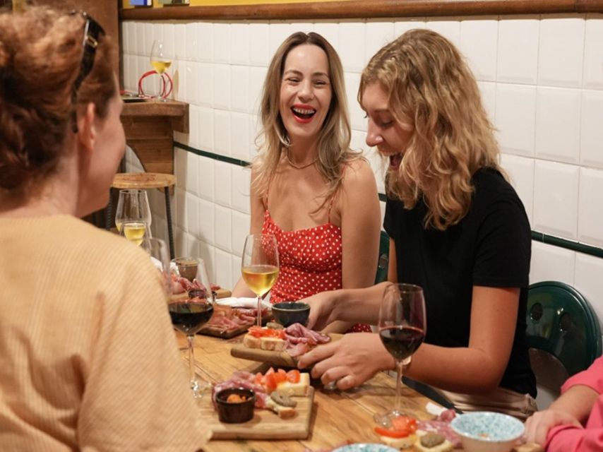 Florence: Food Walking Tour with Local Steak and Tuscan Wine - What the guides add to the evening