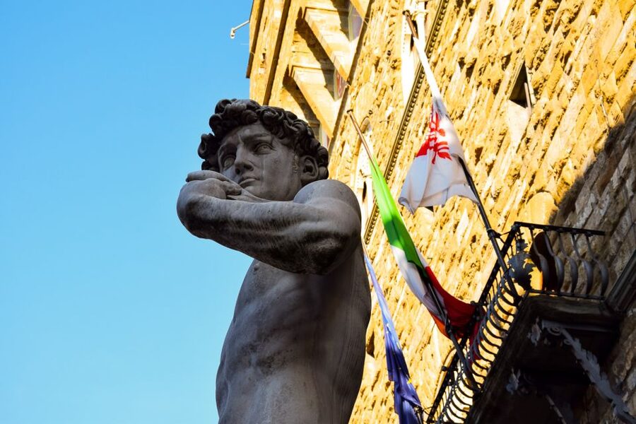 Florence: Mysteries of the Medici Guided Walking Tour - Following the Medici through old streets and squares