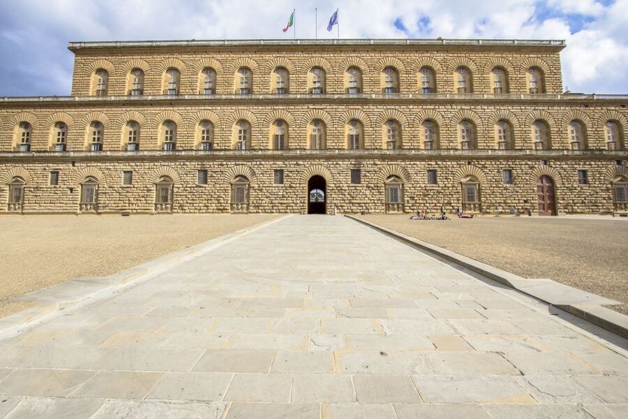 Florence: Pitti Palace Entry Ticket and Guided Walking Tour - Why the Pitti Palace deserves a place in your Florence plans