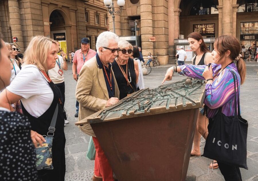 Florence: Small Group Guided Walking Tour - The Duomo complex: Florence’s grand opening scene