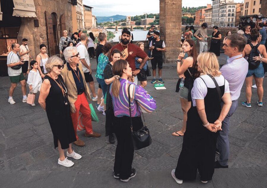 Florence: Small Group Guided Walking Tour - The guides make the difference
