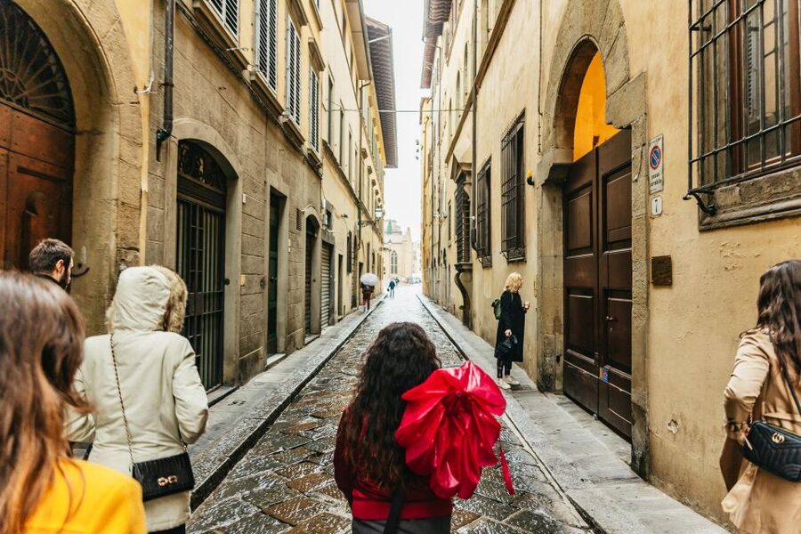 Florence: Tuscan Food and Wine Guided Walking Tour - Gelato at the finish