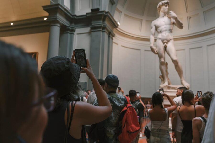 Florence: Walking Tour with David, Duomo & Uffizi Gallery - The Duomo and Florence’s central streets