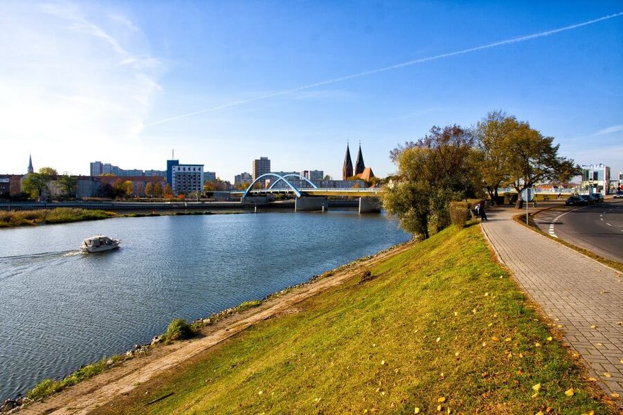 Frankfurt: Private Walking Tour with a Local - Frankfurt through a local’s eyes