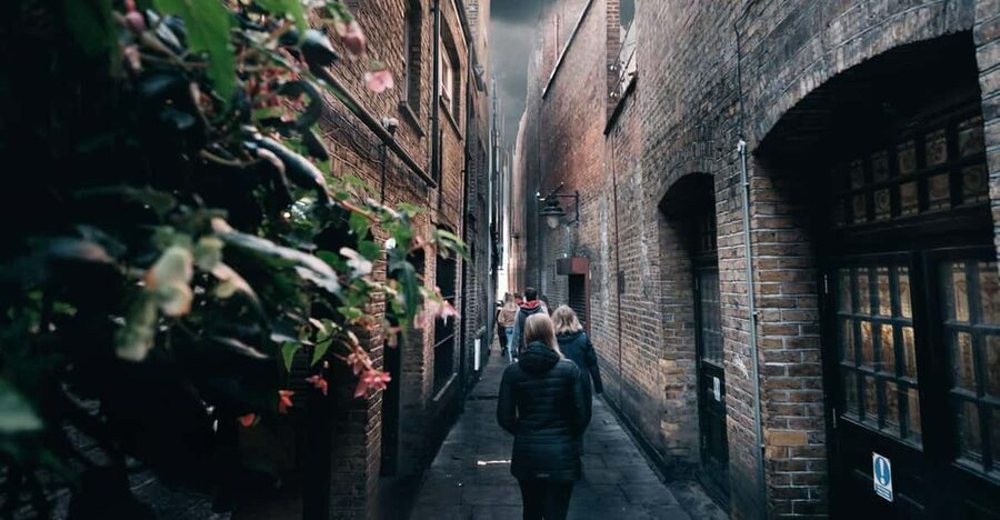 French Language: Original Harry Potter Walking Tour - Key points to know before you book