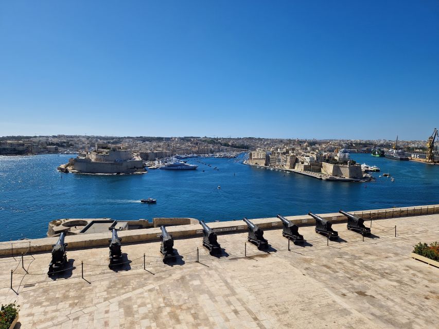 From Cospicua: Senglea, Bormla, and Birgu Walking Tour - Crossing toward Birgu and its massive defenses