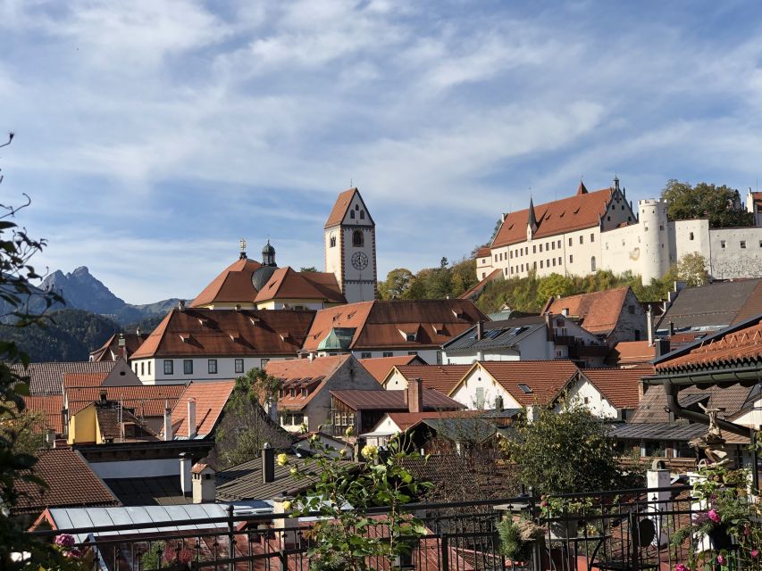 Füssen: Old Town Guided Walking Tour in German - Starting at Kaiser-Maximilian-Platz