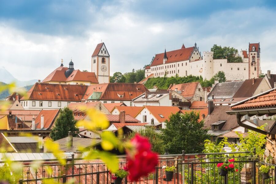 Füssen: Old Town Guided Walking Tour in German - Seeing Füssen through its long timeline