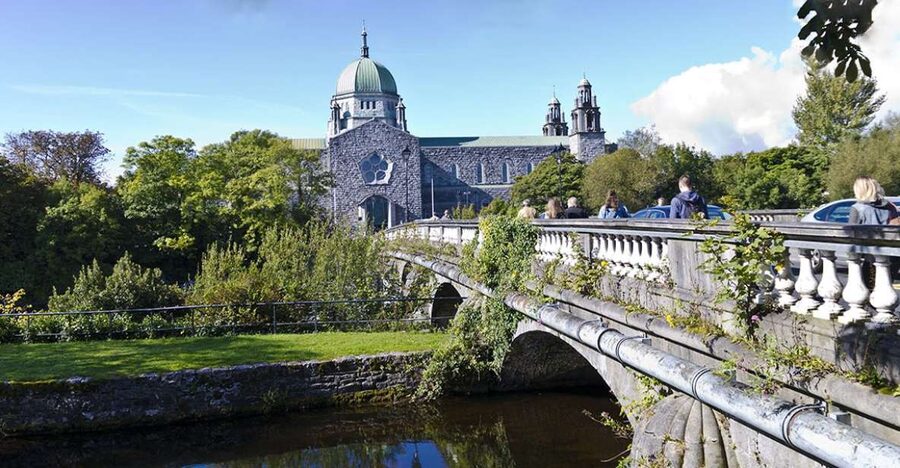 Galway City: Guided 1.5-Hour Walking Tour - Why a short Galway walk can be so useful