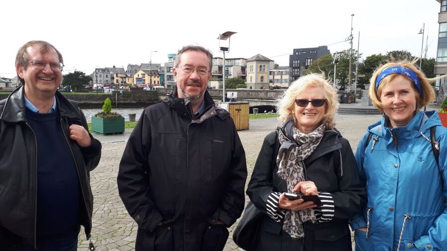 Galway City: Guided 1.5-Hour Walking Tour - Starting at Eyre Square and meeting the city’s powerful families