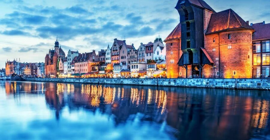 Gdańsk: Old Town Private Walking Tour with Legends and Facts - Key points to know before you book