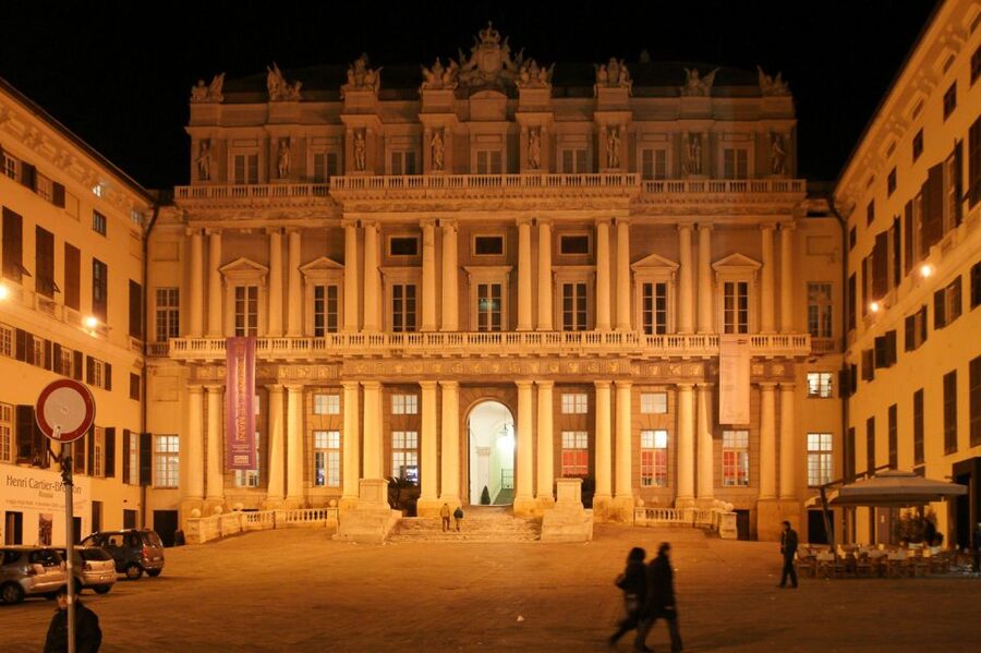 Genoa: 2-Hour Guided Walking Tour of the Historical Center - The two included museums are part of the value