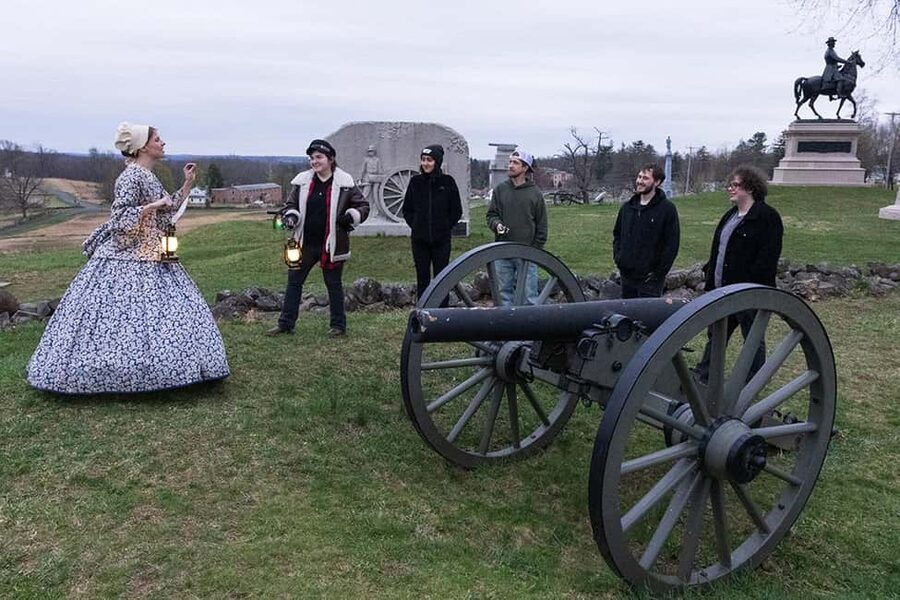 Gettysburg: Civil War Ghosts Walking Tour - The Brickhouse Inn and the first ghost stories