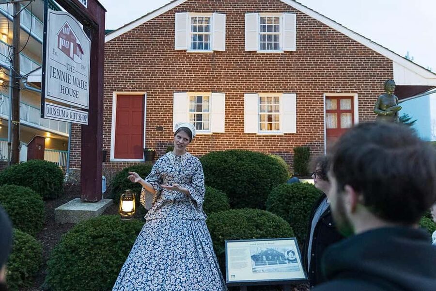 Gettysburg: Civil War Ghosts Walking Tour - The Witness Tree and a town shaped by battle